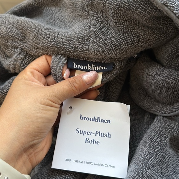 Brooklinen Robe - Picture 2 of 2